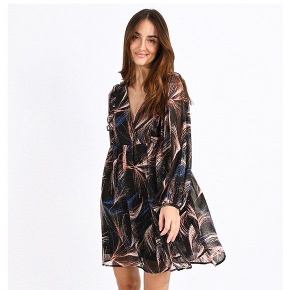 NWOT Molly Bracken Mini Dress with Long Sleeves - Picture 2 of 16